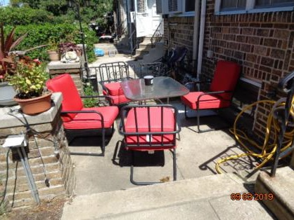 429 S 3rd St - Photo 6 of 19