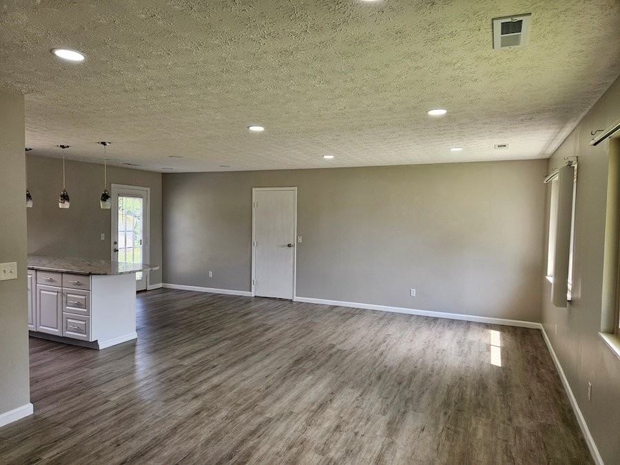 7779 Cedar Wood Cir - Photo 3 of 22