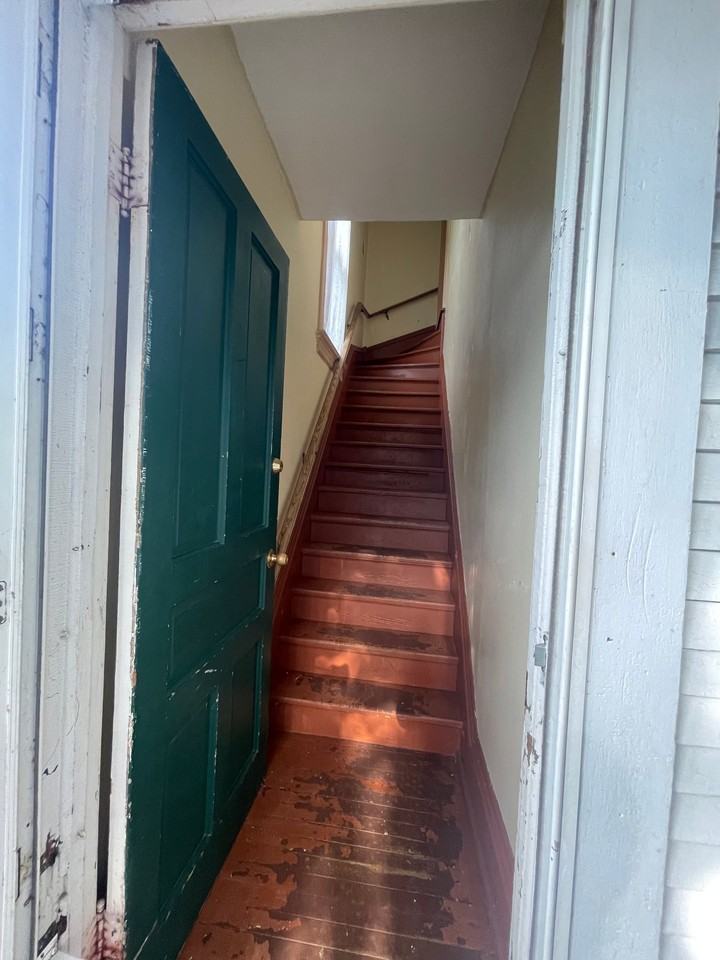 18740 Hoffman Ave - Photo 3 of 20