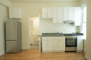 featured image of 501 E Broadway #5