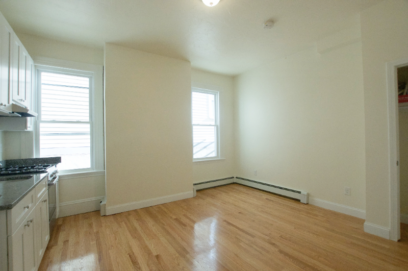 501 E Broadway #5 - Photo 2 of 4