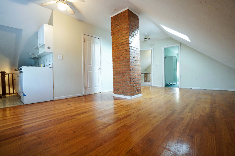 24 Oak Square Ave #3 - Photo 2 of 5
