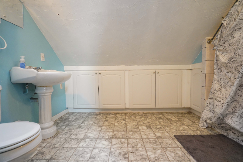 24 Oak Square Ave #3 - Photo 5 of 5