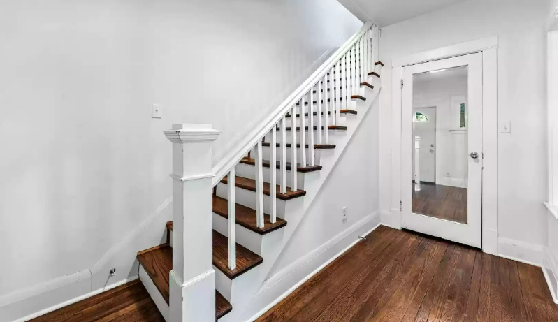 515 S Dearborn Ave - Photo 2 of 14