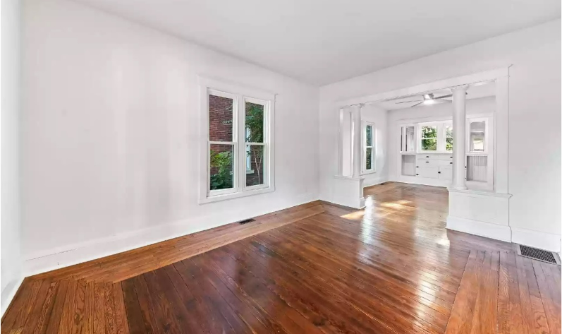 515 S Dearborn Ave - Photo 4 of 14
