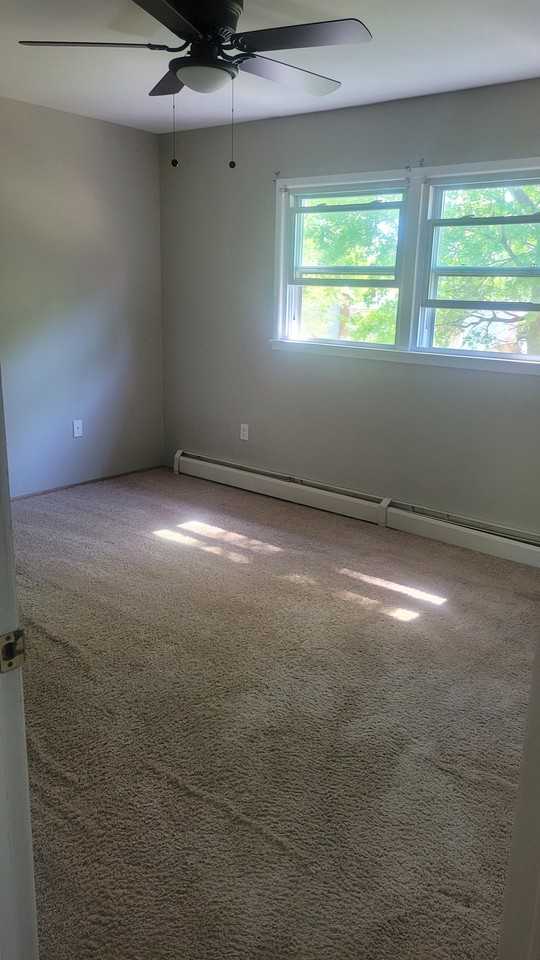 3807 Danbury Ct - Photo 6 of 13