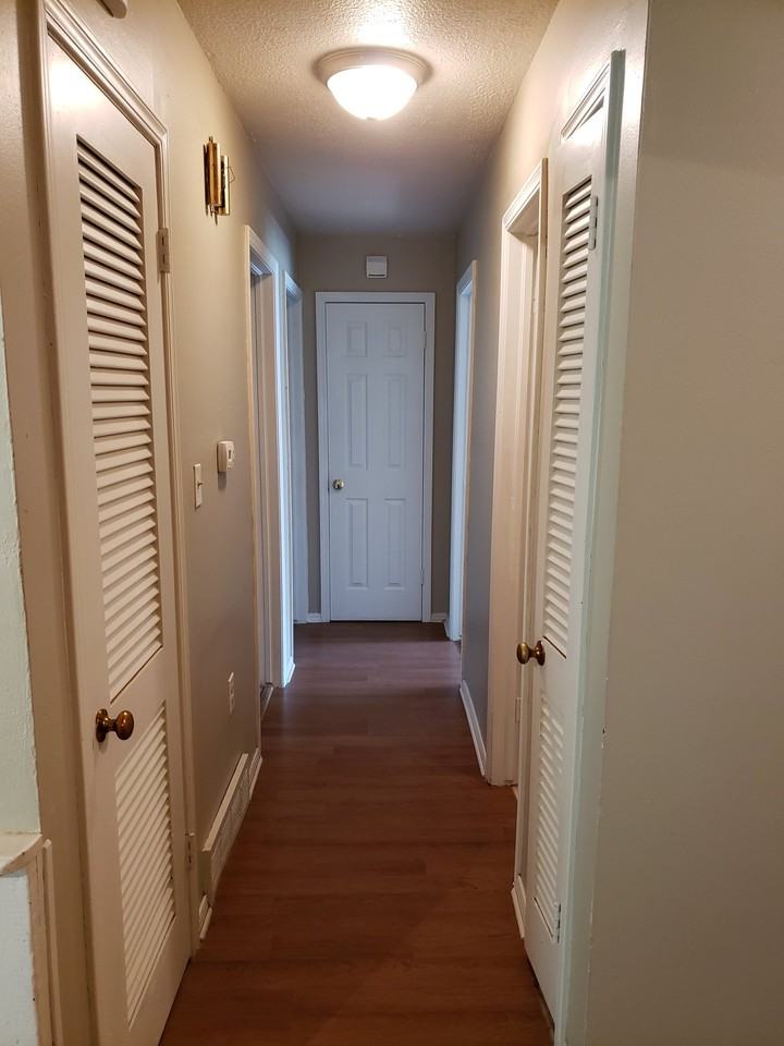 652 Lotus Ave - Photo 6 of 12