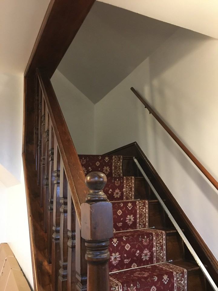 309 1/2 E 7th St #2 - Photo 6 of 9