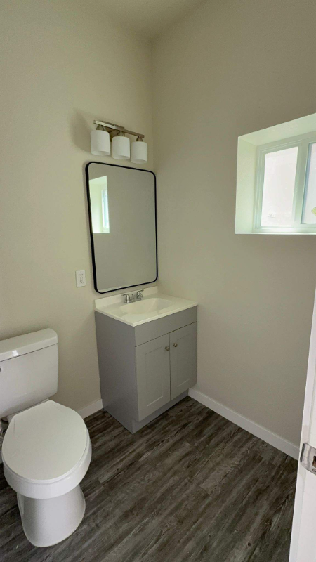 310 S Park St #3 - Photo 6 of 13