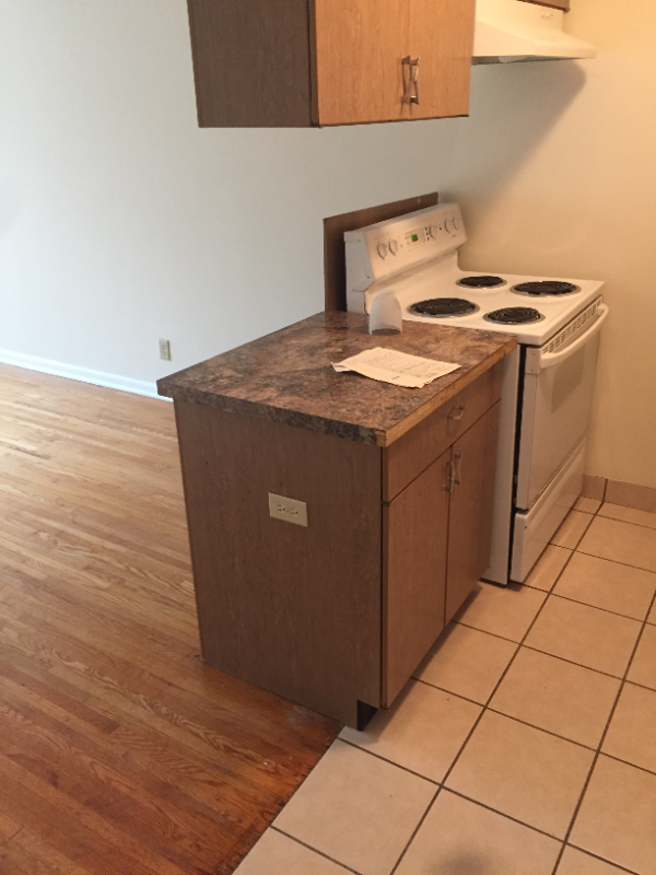 1585 Highland Pkwy #203 - Photo 3 of 8