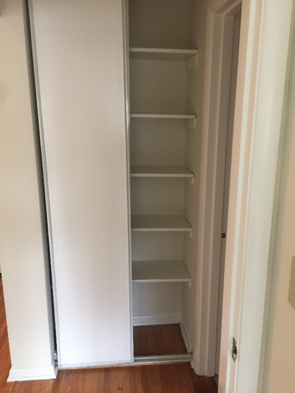 1585 Highland Pkwy #203 - Photo 7 of 8