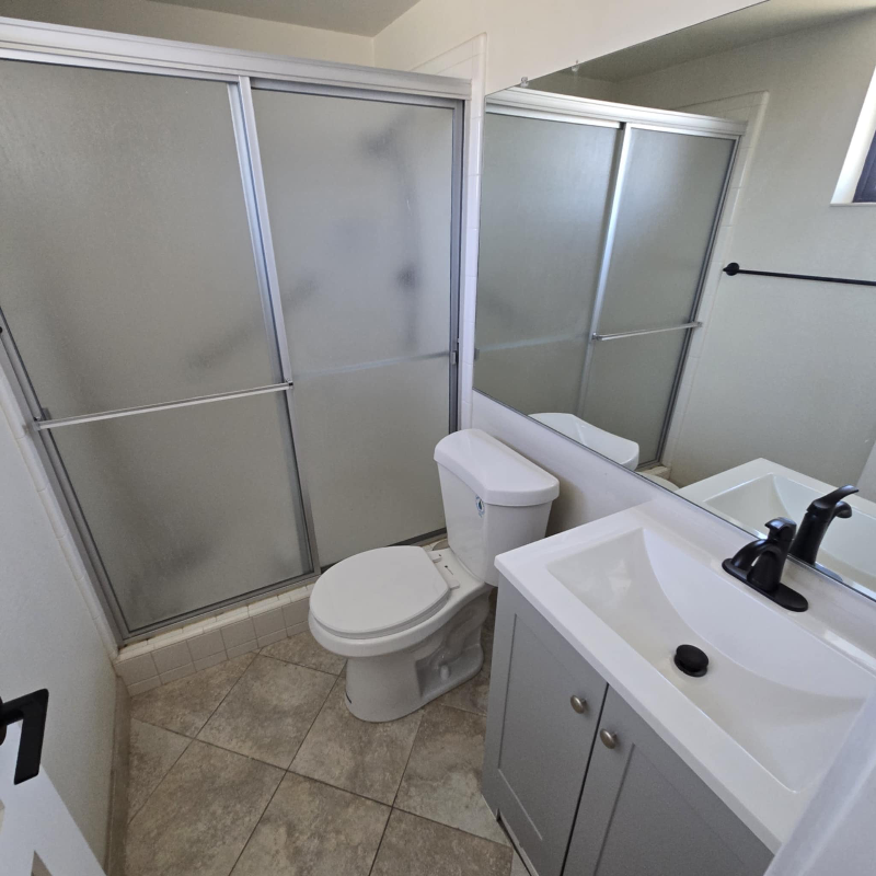 10521 W Loma Ln - Photo 5 of 28