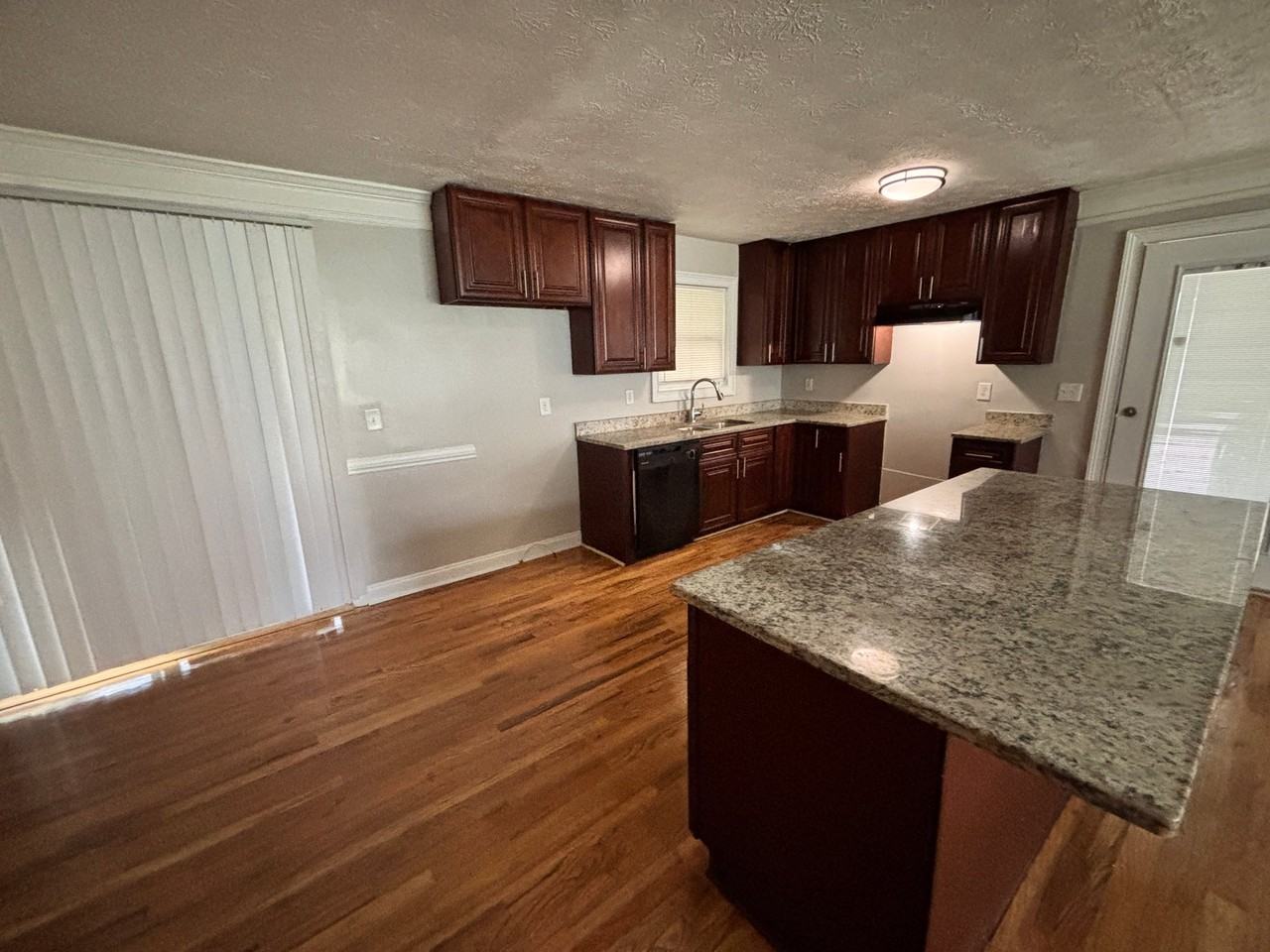 7365 Mockingbird Trl - Photo 3 of 15