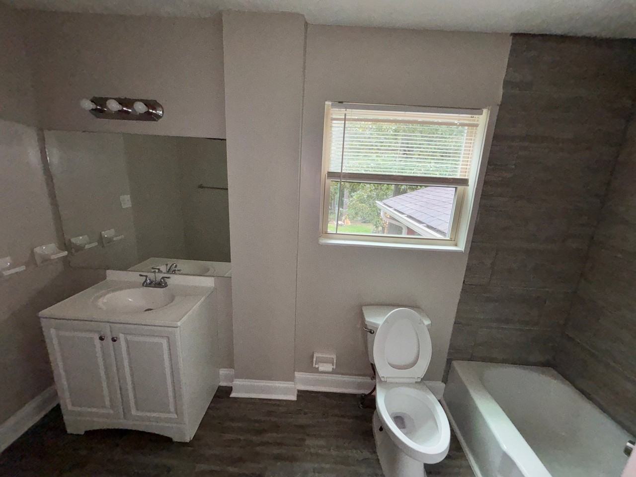 7365 Mockingbird Trl - Photo 4 of 15