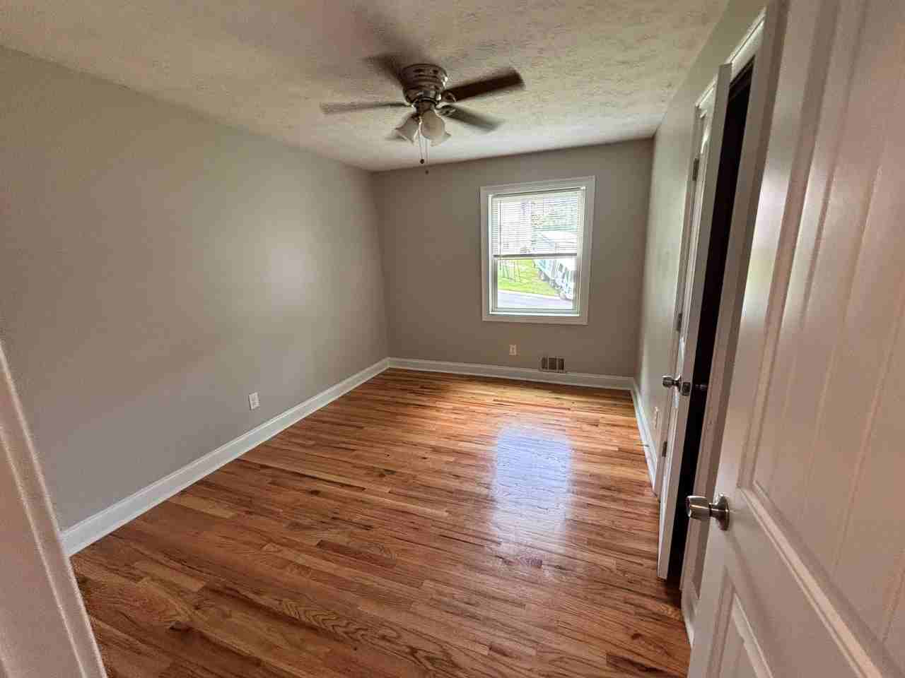 7365 Mockingbird Trl - Photo 5 of 15