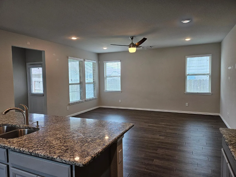 7811 Tindarey Maple Trce - Photo 6 of 20