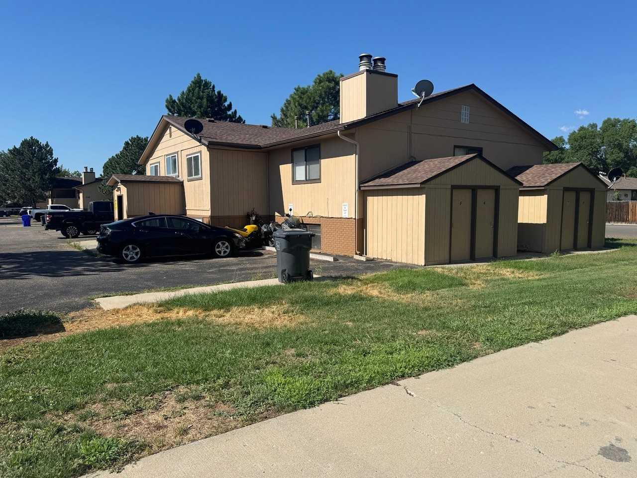 139 Juniper Pl #D - Photo 3 of 16