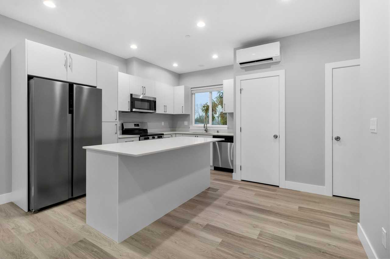 5724 Sterling Ave #105 - Photo 3 of 17