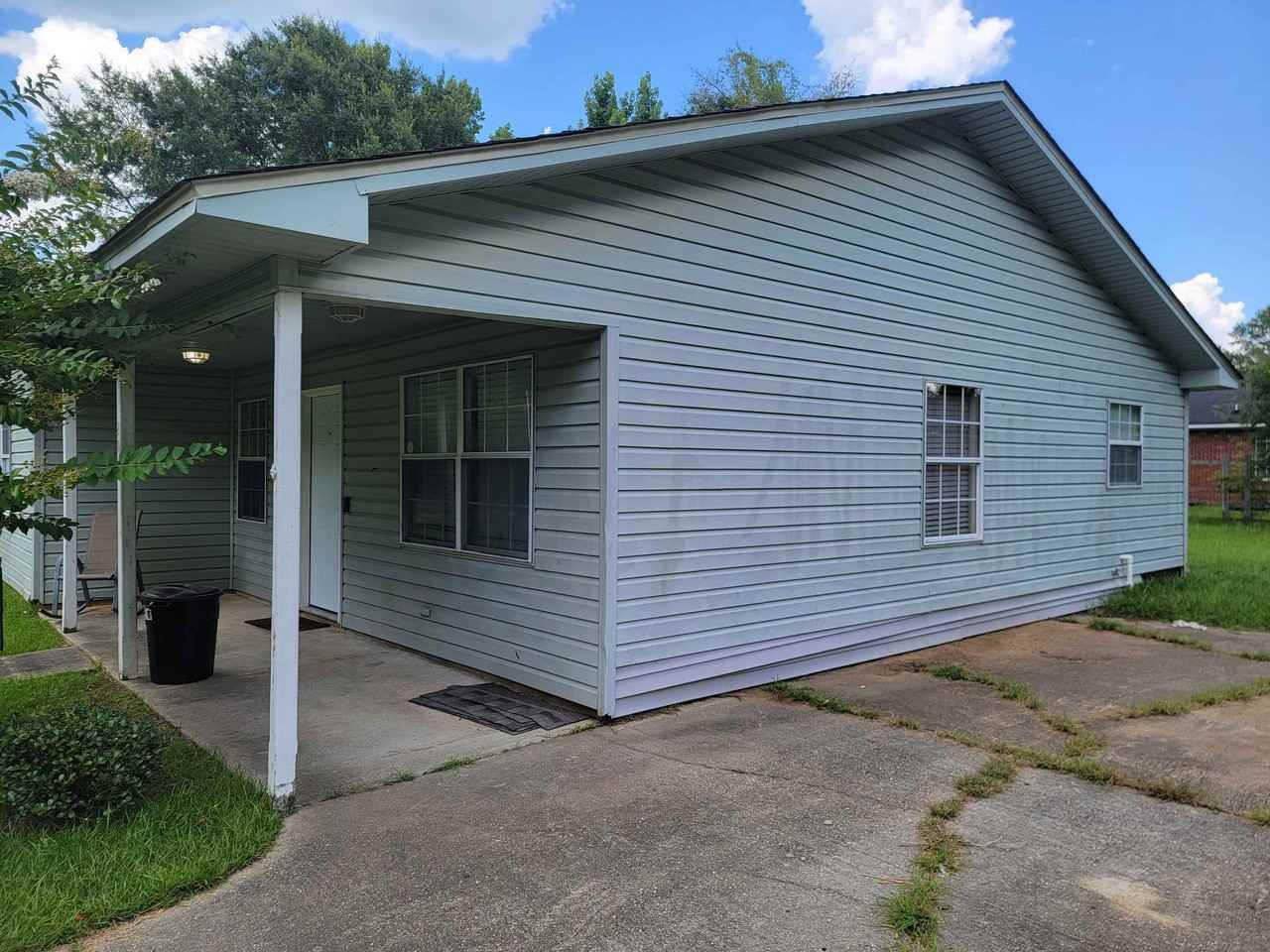 204 Reca St - Photo 4 of 18