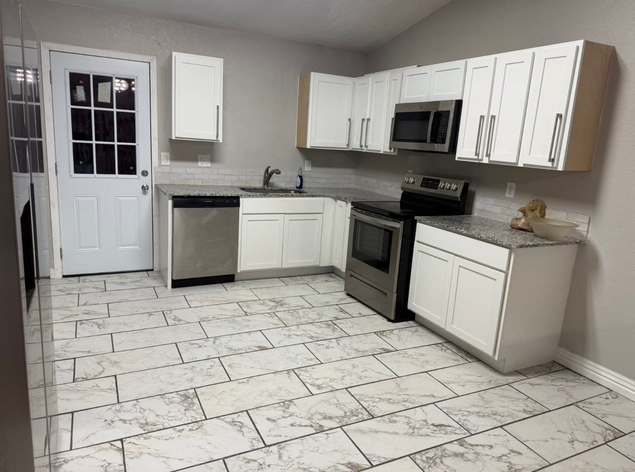 11683 Landers Rd #B - Photo 2 of 7