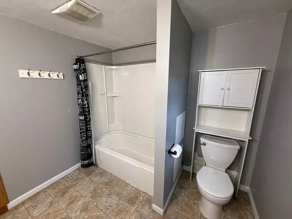 1414 Beltrami Ave Nw #A - Photo 4 of 9
