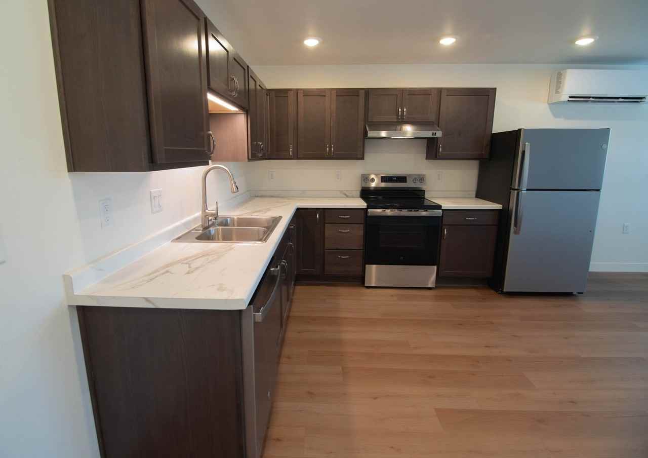 1502 Jackson St #1 - Photo 4 of 10