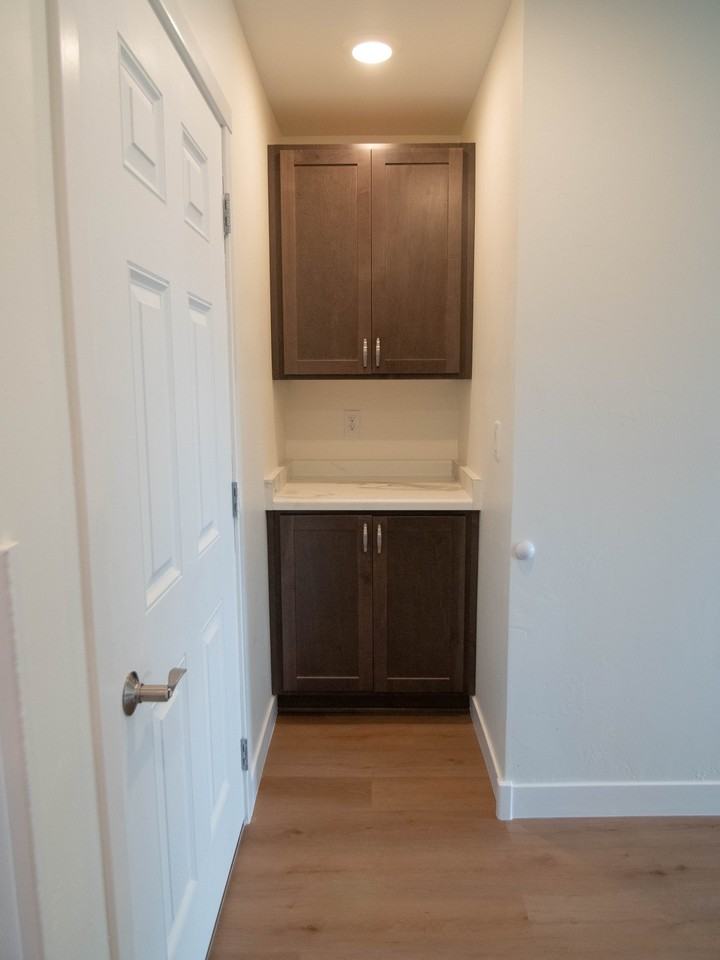 1502 Jackson St #1 - Photo 5 of 10