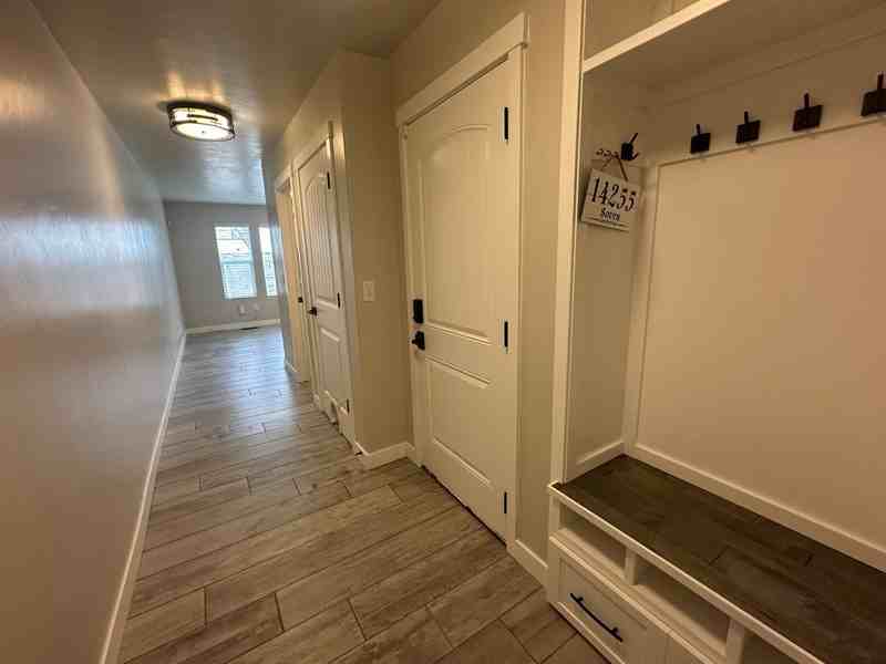 14255 S Side Hill Ln - Photo 2 of 40