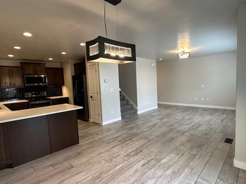 14255 S Side Hill Ln - Photo 7 of 40