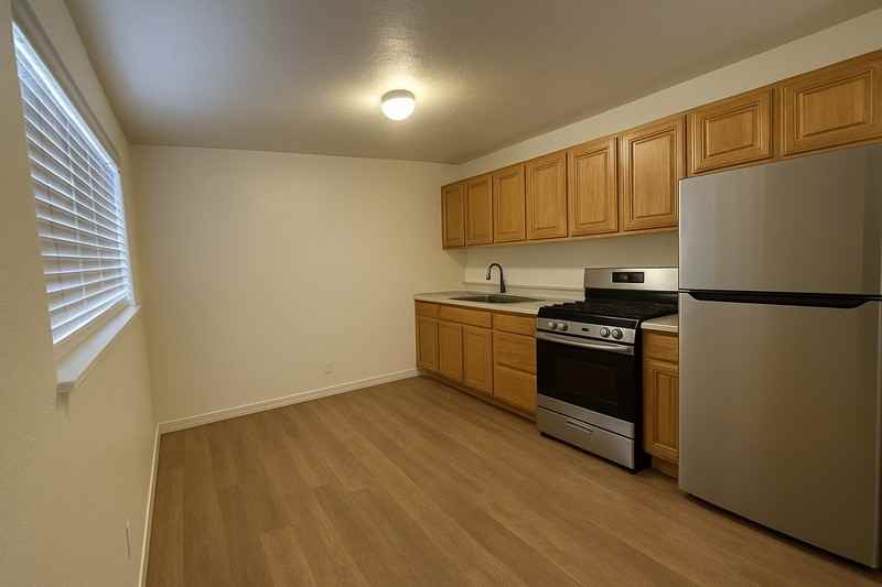 99 Se #20 - Photo 2 of 13