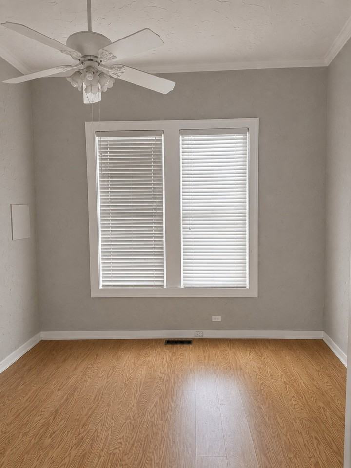 128 Main St - Photo 3 of 8