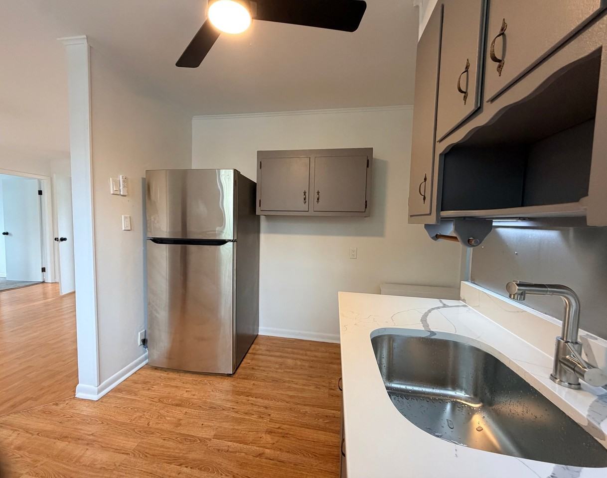 51 W Hitchcock Ave #FL2 - Photo 7 of 10