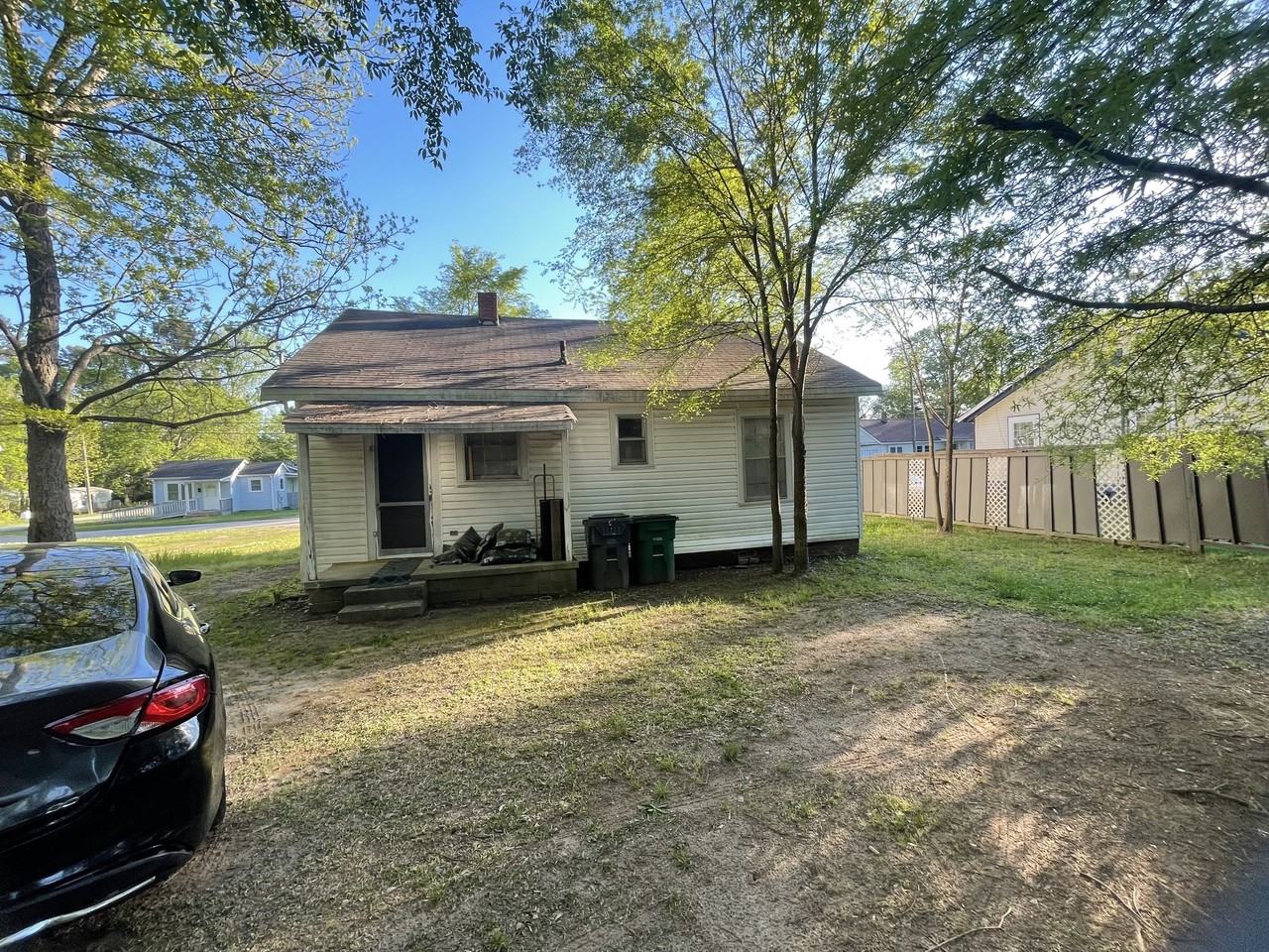 707 E Florida St - Photo 7 of 10