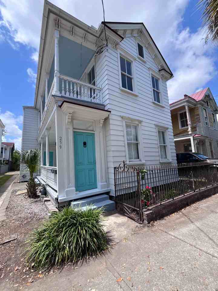 259 Coming St #A - Photo 2 of 21