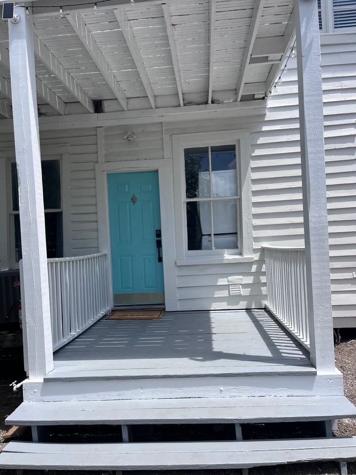 259 Coming St #A - Photo 3 of 21