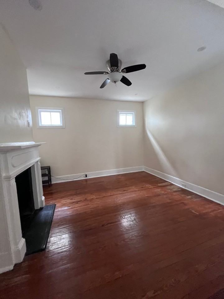 259 Coming St #A - Photo 7 of 21