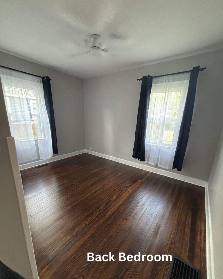 2145 Singleton St - Photo 3 of 5