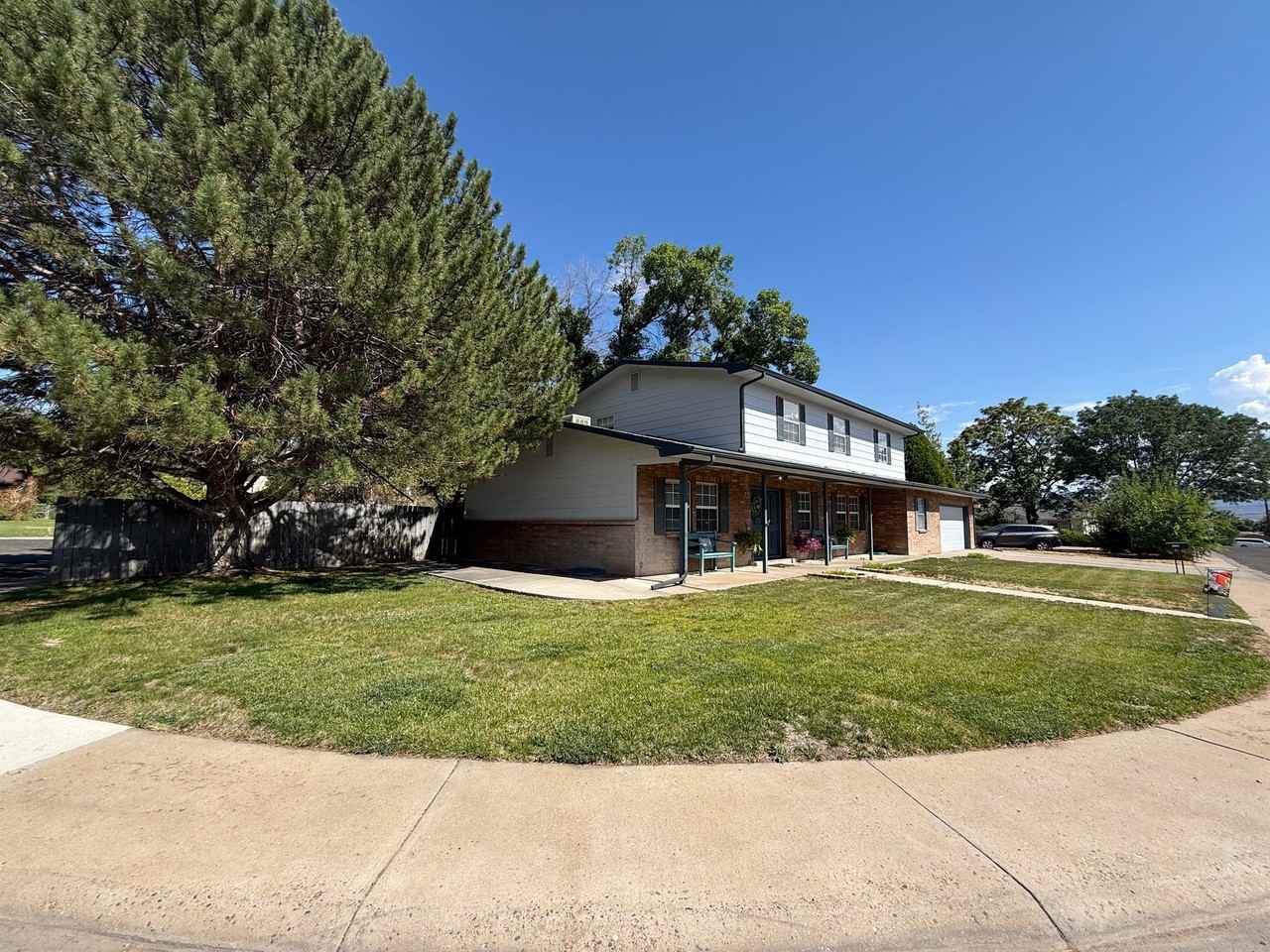 2714 N 8th Ct - Photo 2 of 20