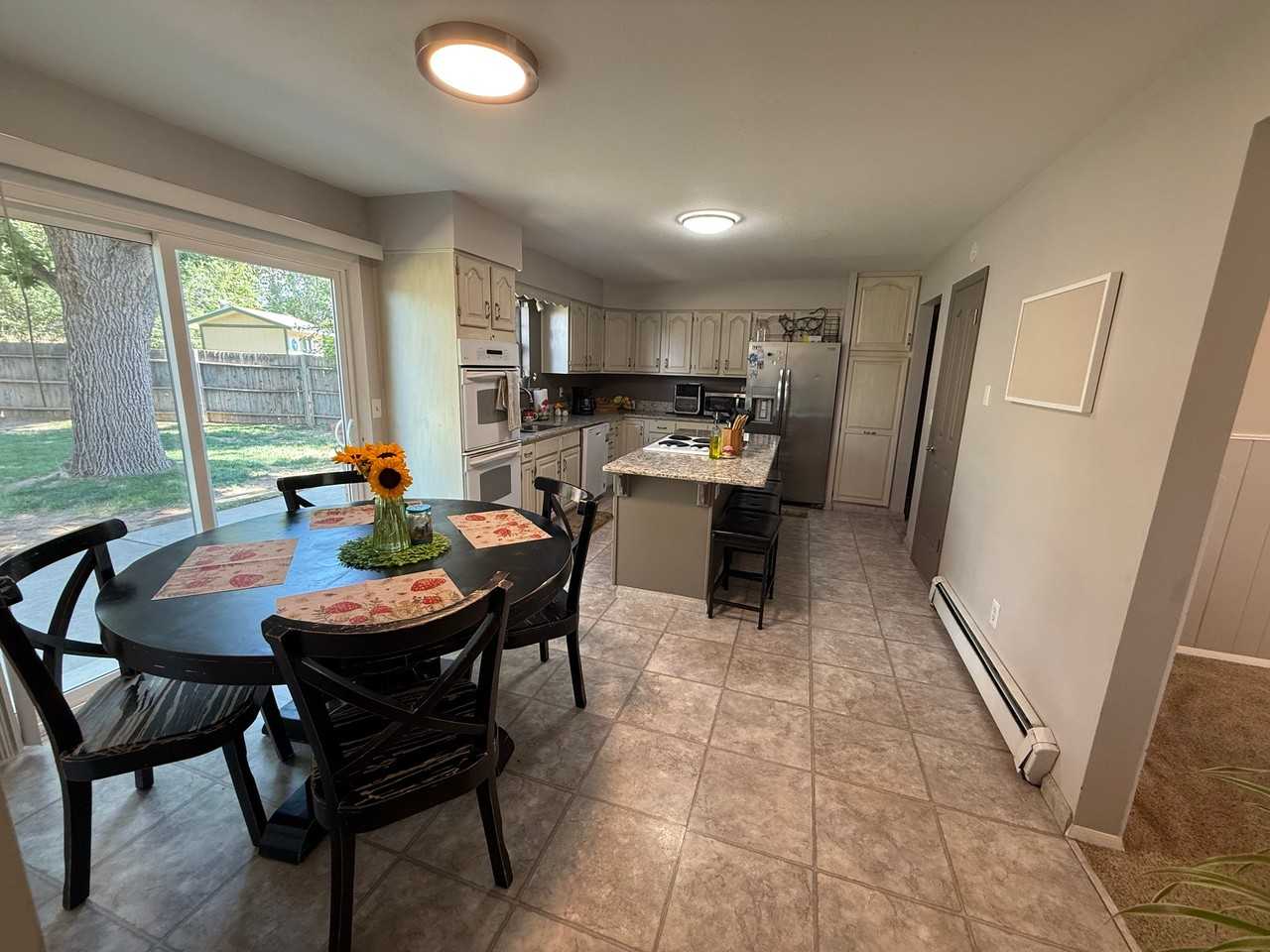 2714 N 8th Ct - Photo 6 of 20