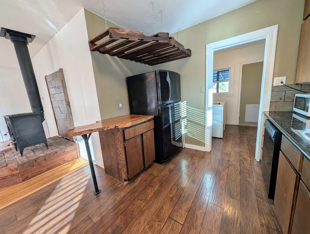 934 Bush St - Photo 3 of 12