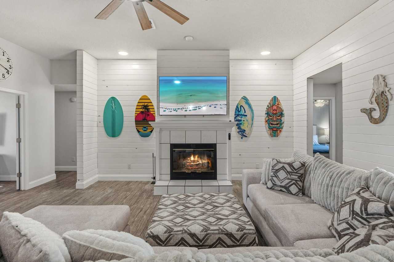 329 Sailfish Cir - Photo 4 of 20