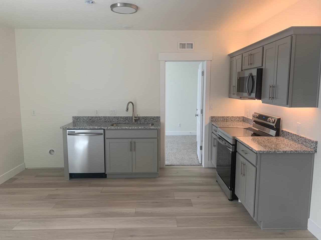 5379 N Orville St - Photo 4 of 10