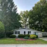 featured image of 902 E Burkwood Dr