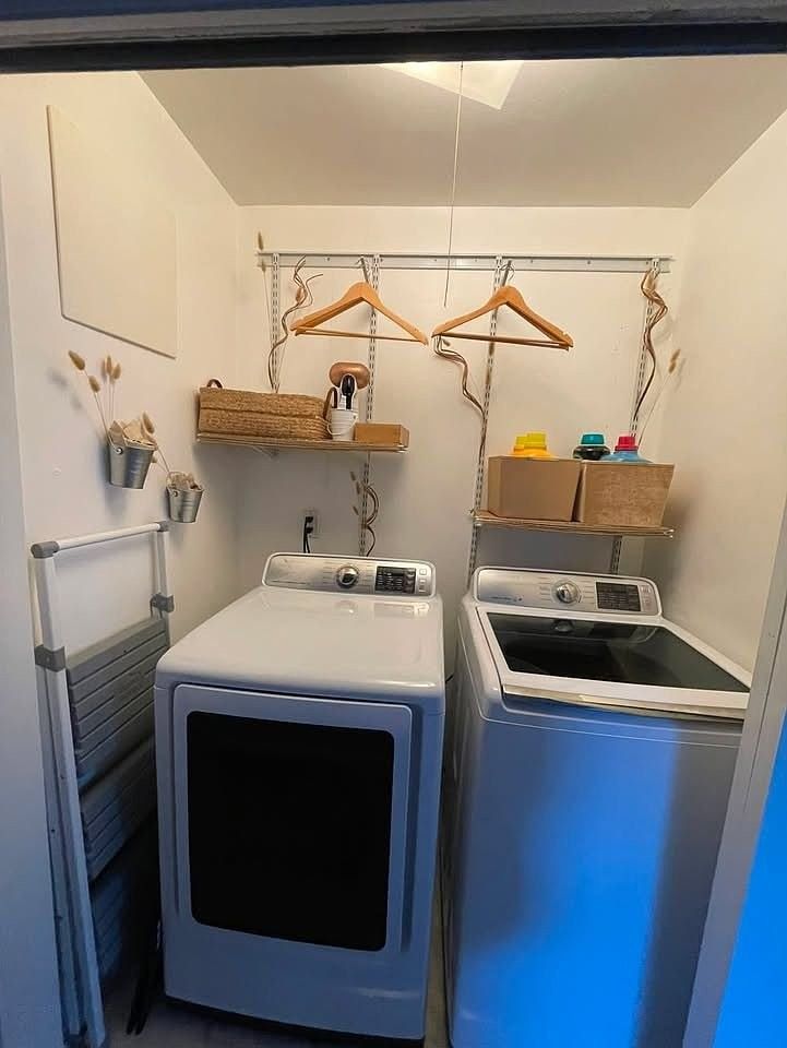 902 E Burkwood Dr - Photo 4 of 7
