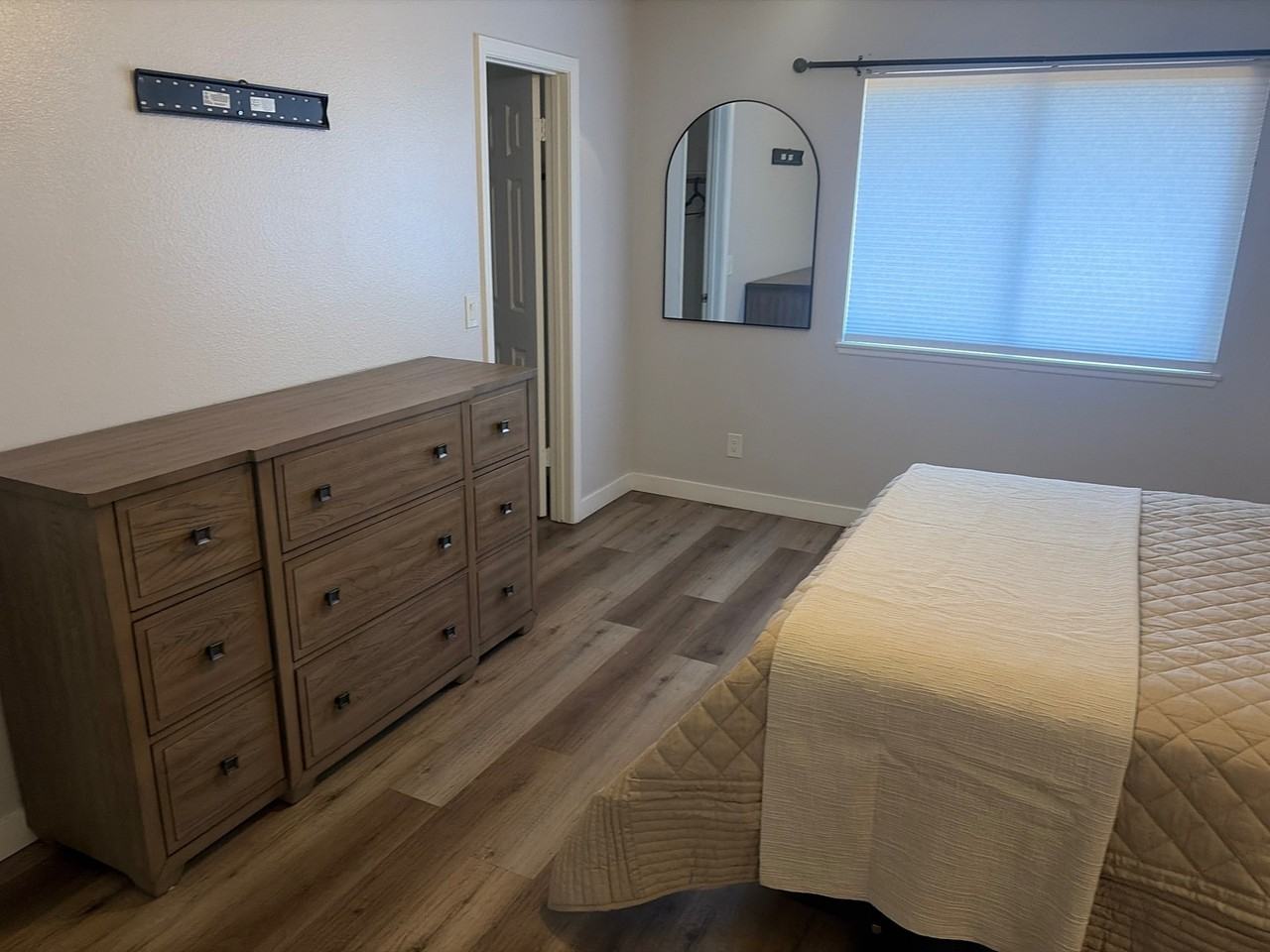 5576 W Rochelle Ave #9C - Photo 7 of 7