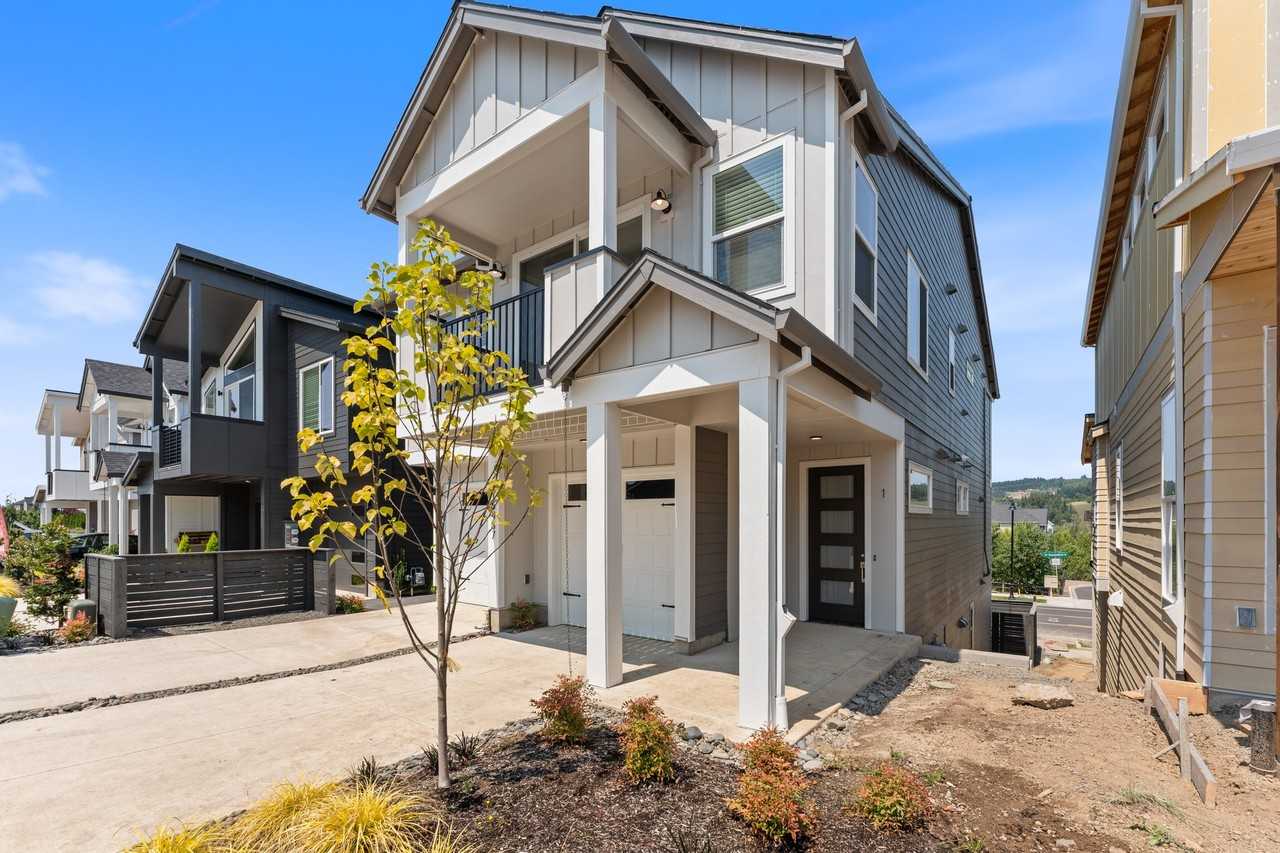 16457 Nw Liberty St #1 - Photo 3 of 50