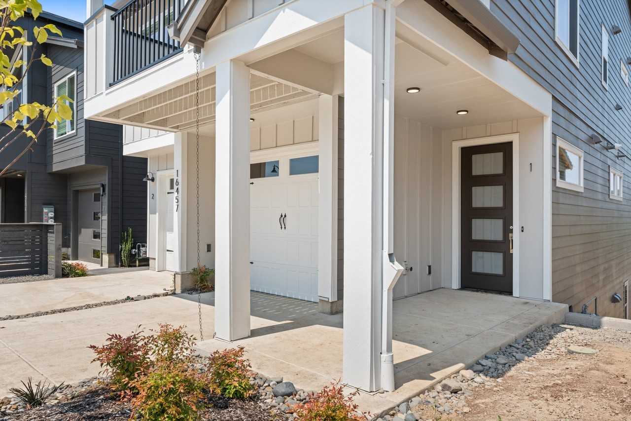 16457 Nw Liberty St #1 - Photo 4 of 50