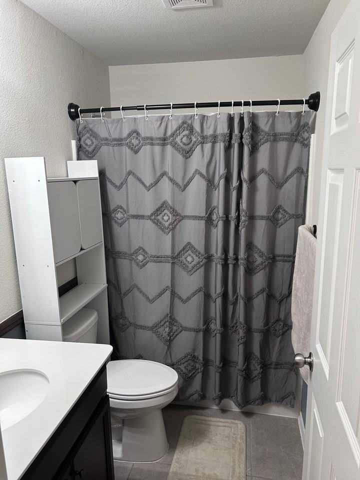 1340 Waggoner Dr - Photo 2 of 5