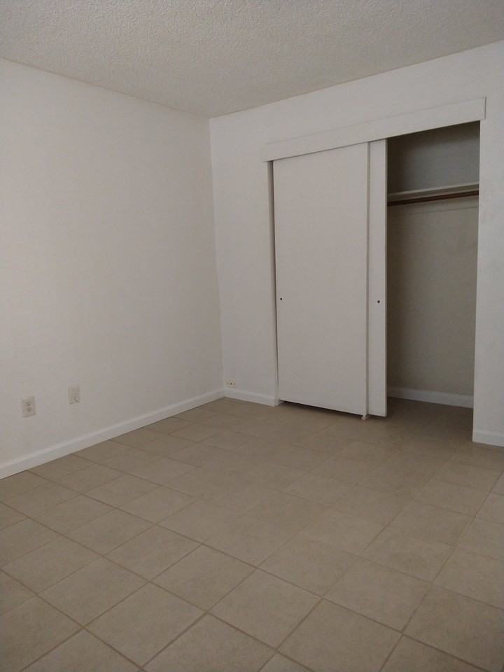 227 Clifford Ave #227 - Photo 2 of 4