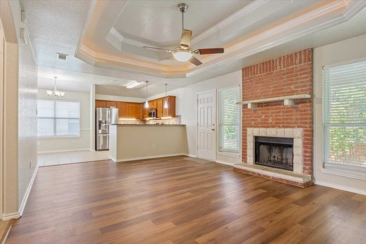 4524 Canyon Rdg - Photo 6 of 20
